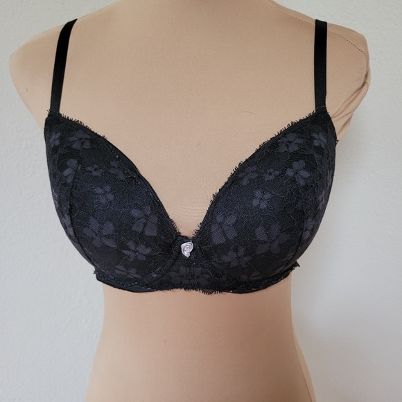 Victoria's Secret Other - Victoria's Secret Lightly Lined Black Lace Bra